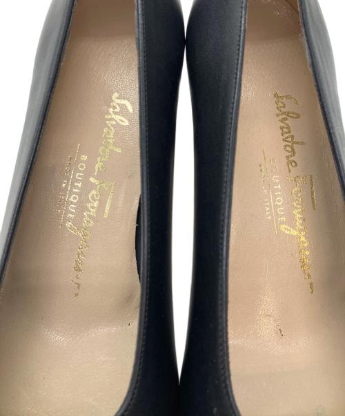 Salvatore Ferragamo（サルヴァトーレ フェラガモ）Salvatore Ferragamo (サルヴァトーレ フェラガモ) パンプス ネイビー サイズ:SIZE 24cmの古着・服飾アイテム