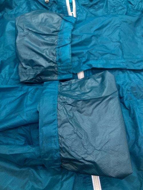 mont-bell（モンベル）mont-bell (モンベル) バーサライトジャケット マウンテンパーカー ブルー サイズ:SIZE Lの古着・服飾アイテム