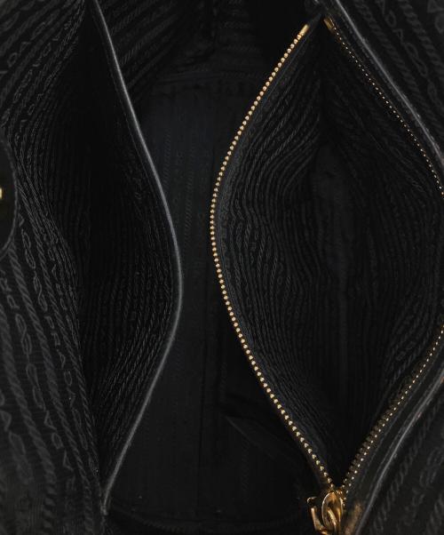 PRADA（プラダ）PRADA (プラダ) ロゴジャガードトートバッグ ブラックの古着・服飾アイテム