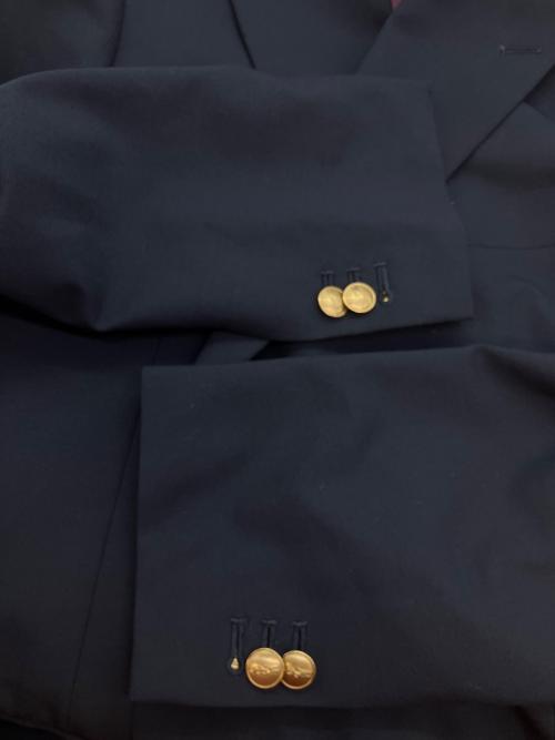 MORLES（モアレス）MORLES (モアレス) 4ボタンダブルピークドラペルメタルボタンブレザー テーラードジャケット ネイビー サイズ:SIZE L /175 94の古着・服飾アイテム