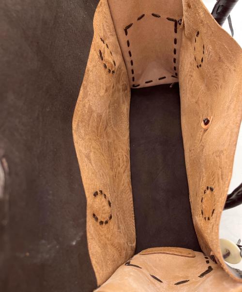 Carving Tribes（カービングトライブス）Carving Tribes (カービングトライブス) ハンドバッグ ブラウンの古着・服飾アイテム