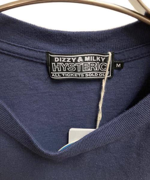 Hysteric Glamour（ヒステリックグラマー）Hysteric Glamour (ヒステリックグラマー) MOTOR CITY FEVER Tシャツ ネイビー サイズ:SIZE M 未使用品の古着・服飾アイテム