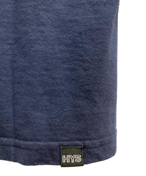 Hysteric Glamour（ヒステリックグラマー）Hysteric Glamour (ヒステリックグラマー) MOTOR CITY FEVER Tシャツ ネイビー サイズ:SIZE M 未使用品の古着・服飾アイテム