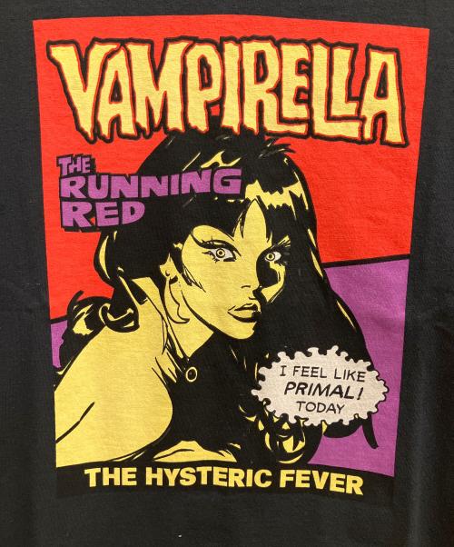Hysteric Glamour（ヒステリックグラマー）Hysteric Glamour (ヒステリックグラマー) VAMPIRELLA/RUNNING RED Tシャツ ブラック サイズ:SIZE M 未使用品の古着・服飾アイテム