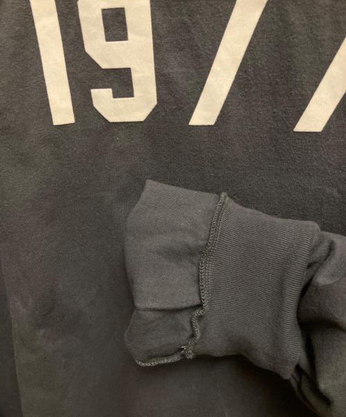 FOG ESSENTIALS（フィアオブゴッド エッセンシャル）FOG ESSENTIALS (フィアオブゴッド エッセンシャル) 長袖カットソー ブラック サイズ:SIZE Mの古着・服飾アイテム