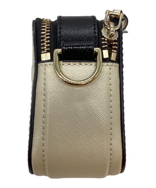 MARC JACOBS（マークジェイコブス）MARC JACOBS (マークジェイコブス) ザ スナップショット ショルダーバッグ ベージュ×ブラックの古着・服飾アイテム
