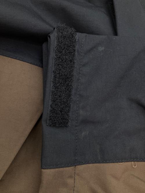 HELLY HANSEN（ヘリーハンセン）HELLY HANSEN (ヘリーハンセン) Scandza Light Jacket ナイロンジャケット ブラック×グリーン サイズ:SIZE Sの古着・服飾アイテム