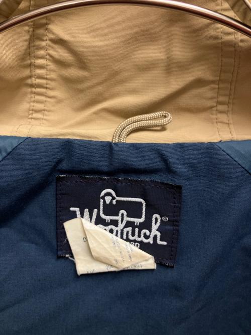 WOOLRICH（ウールリッチ）WOOLRICH (ウールリッチ) ナイロンジャケット ベージュ サイズ:SIZE Mの古着・服飾アイテム