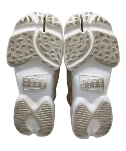 NIKE（ナイキ）NIKE (ナイキ) Women's AIR AQUA RIFT ベージュ サイズ:SIZE 27cmの古着・服飾アイテム