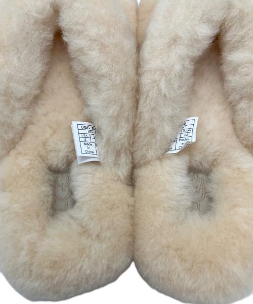 UGG（アグ）UGG (アグ) Fluff Flip Flop III ベージュ サイズ:SIZE 22cm 未使用品の古着・服飾アイテム