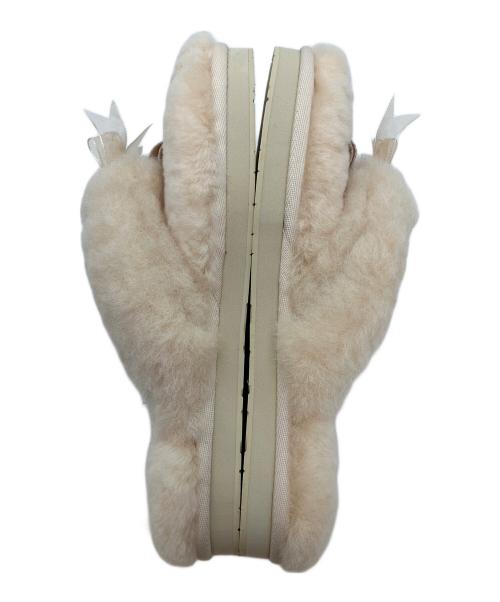 UGG（アグ）UGG (アグ) Fluff Flip Flop III ベージュ サイズ:SIZE 22cm 未使用品の古着・服飾アイテム