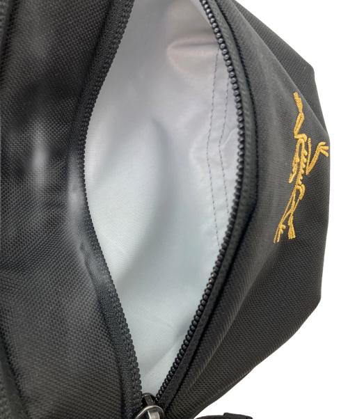 ARC'TERYX（アークテリクス）ARC'TERYX (アークテリクス) マンティス 1 ウエストパック ブラック×ゴールドの古着・服飾アイテム
