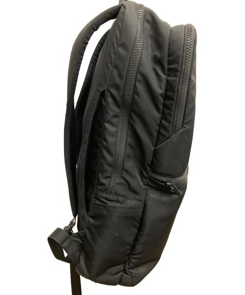 THE NORTH FACE（ザ ノース フェイス）THE NORTH FACE (ザ ノース フェイス) SHUTTLE DAYPACK SLIM SE リュック ブラックの古着・服飾アイテム