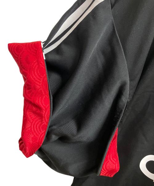 adidas（アディダス）adidas (アディダス) RITAORA (リタ・オラ) 半袖カットソー ブラック サイズ:SIZE Mの古着・服飾アイテム
