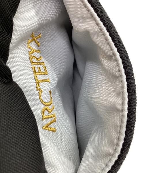 ARC'TERYX（アークテリクス）ARC'TERYX (アークテリクス) マンティス 2 ウエストパック ブラック×ゴールドの古着・服飾アイテム