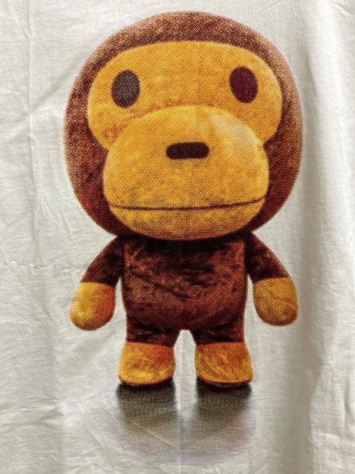 A BATHING APE（アベイシングエイプ）A BATHING APE (アベイシングエイプ) STANDING MILO PHOTO TEE 半袖カットソー ホワイト サイズ:SIZE Sの古着・服飾アイテム