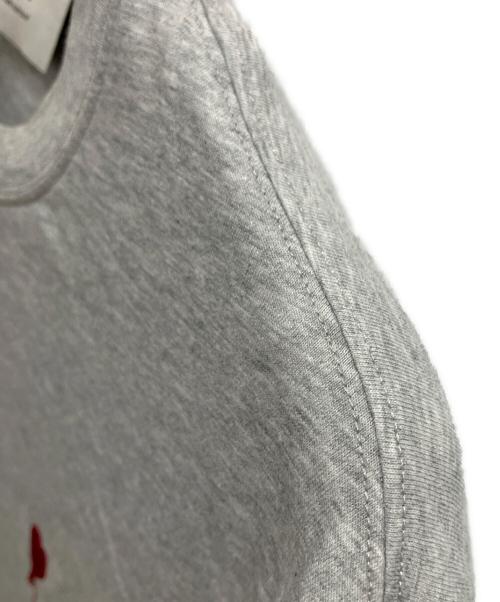 AMI Alexandre Mattiussi（アミアレクサンドルマテュッシ）AMI Alexandre Mattiussi (アミアレクサンドルマテュッシ) Ami de Coeur Tシャツ グレー×レッド サイズ:SIZE Mの古着・服飾アイテム
