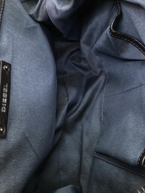 DIESEL（ディーゼル）DIESEL (ディーゼル) DE-NILAH ハンドバッグ ネイビーの古着・服飾アイテム