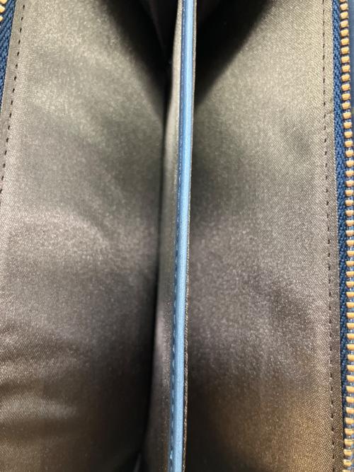 russet（ラシット）russet (ラシット) 長財布 ネイビーの古着・服飾アイテム