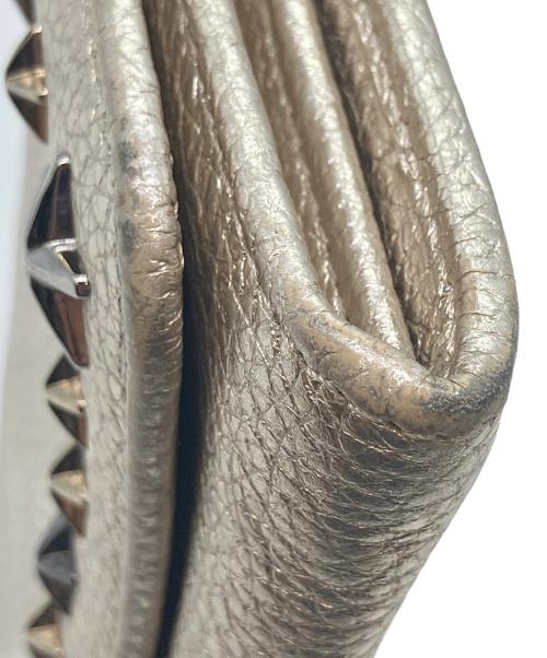 JIMMY CHOO（ジミーチュウ）JIMMY CHOO (ジミーチュウ) スタースタッズ 長財布 シルバーの古着・服飾アイテム
