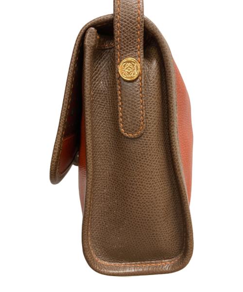 LOEWE（ロエベ）LOEWE (ロエベ) アナグラム レザーショルダーバッグ レッド×ブラウンの古着・服飾アイテム