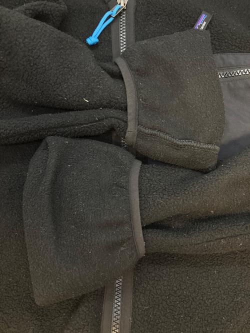 Patagonia（パタゴニア）Patagonia (パタゴニア) シンチラ・カーディガン フリースジャケット ブラック サイズ:SIZE Mの古着・服飾アイテム