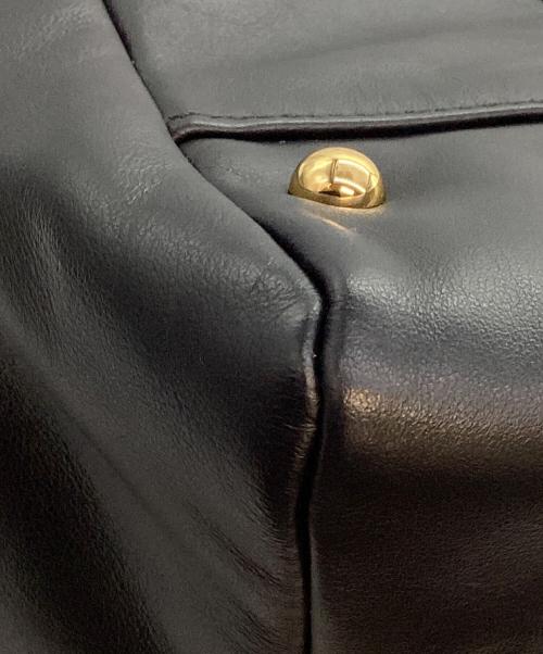 FURLA（フルラ）FURLA (フルラ) ワンショルダーバッグ ブラック×ゴールドの古着・服飾アイテム