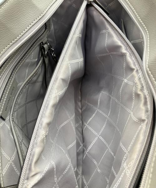 MICHAEL KORS（マイケルコース）MICHAEL KORS (マイケルコース) トートバッグ グレーの古着・服飾アイテム