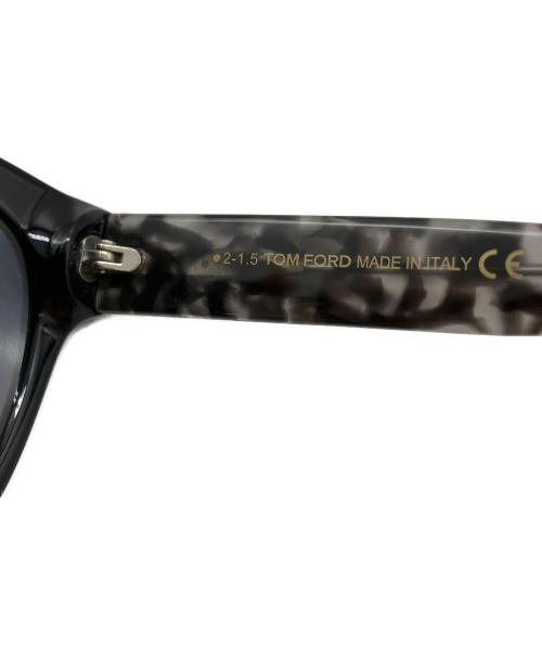 TOM FORD（トムフォード）TOM FORD (トムフォード) ウェリントン サングラス ブラック サイズ:58□19-145の古着・服飾アイテム