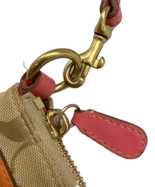 COACH（コーチ）COACH (コーチ) シグネチャー　ショルダーバッグ ベージュの古着・服飾アイテム