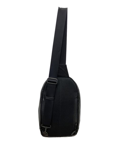 PORTER（ポーター）PORTER (ポーター) FRANK SLING SHOULDER BAG　ショルダーバッグ ブラックの古着・服飾アイテム