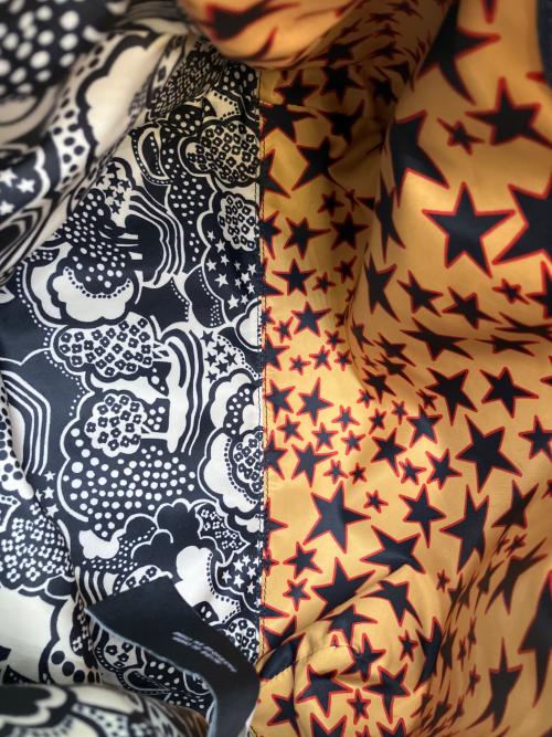 MARC JACOBS（マークジェイコブス）MARC JACOBS (マークジェイコブス) リバーシブルレザートートバッグ ネイビーの古着・服飾アイテム