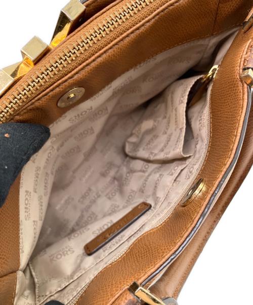 MICHAEL KORS（マイケルコース）MICHAEL KORS (マイケルコース) ショルダーバッグ ブラウンの古着・服飾アイテム