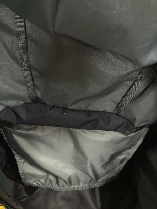MOUNTAIN HARD WEAR（マウンテンハードウェア）MOUNTAIN HARD WEAR (マウンテンハードウェア) PCT 55 バックパック グリーンの古着・服飾アイテム