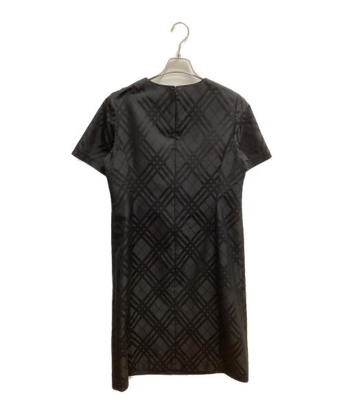 BURBERRY LONDON（バーバリーロンドン）BURBERRY LONDON (バーバリーロンドン) 半袖ワンピース ブラック サイズ:SIZE 13の古着・服飾アイテム