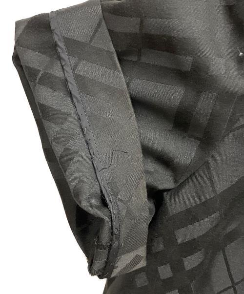 BURBERRY LONDON（バーバリーロンドン）BURBERRY LONDON (バーバリーロンドン) 半袖ワンピース ブラック サイズ:SIZE 13の古着・服飾アイテム