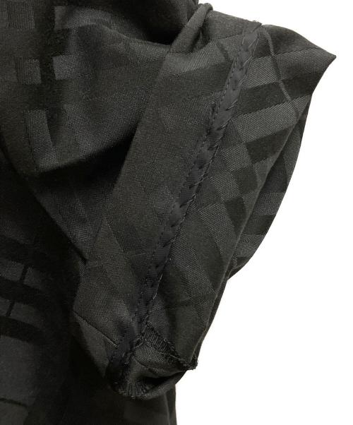 BURBERRY LONDON（バーバリーロンドン）BURBERRY LONDON (バーバリーロンドン) 半袖ワンピース ブラック サイズ:SIZE 13の古着・服飾アイテム