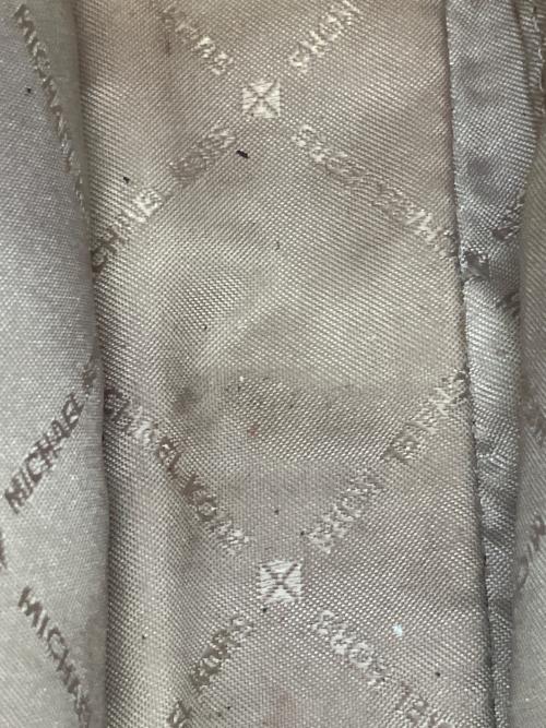 MICHAEL KORS（マイケルコース）MICHAEL KORS (マイケルコース) JET SET ITEM LG EW ZP CHAIN XBODY　ショルダーバッグ ホワイトの古着・服飾アイテム