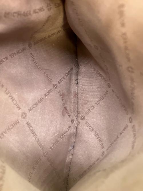 MICHAEL KORS（マイケルコース）MICHAEL KORS (マイケルコース) JET SET ITEM LG EW ZP CHAIN XBODY　ショルダーバッグ ホワイトの古着・服飾アイテム