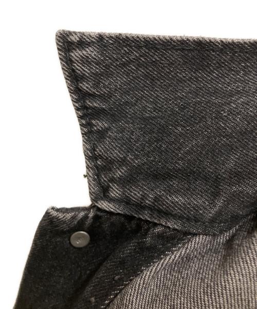 LEVI'S（リーバイス）LEVI'S (リーバイス) TYPEⅢ リラックスフィットトラッカージャケット デニムジャケット ブラック サイズ:SIZE Sの古着・服飾アイテム