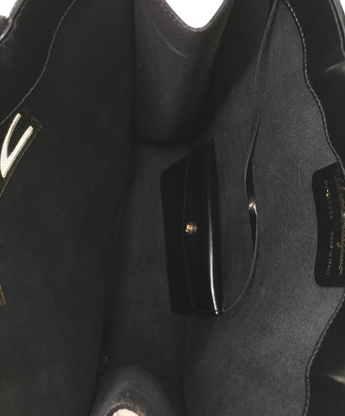 Salvatore Ferragamo（サルヴァトーレ フェラガモ）Salvatore Ferragamo (サルヴァトーレ フェラガモ) トートバッグ ブラックの古着・服飾アイテム