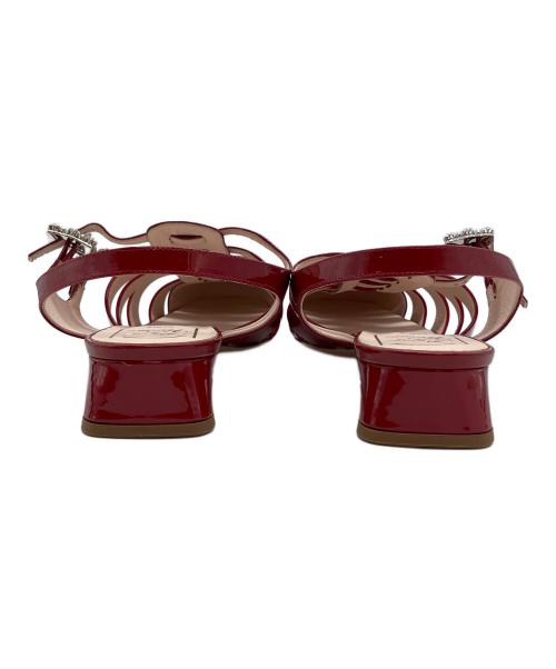 Roger Vivier（ロジェ ヴィヴィエ）Roger Vivier (ロジェ ヴィヴィエ) トレ ヴィヴィエ グルカサンダル レッド サイズ:SIZE 40の古着・服飾アイテム