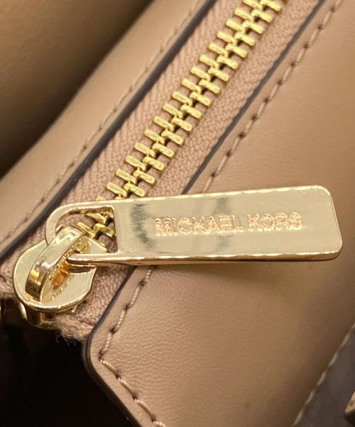 MICHAEL KORS（マイケルコース）MICHAEL KORS (マイケルコース) MKシグネチャー　2WAYバッグ アイボリー×ベージュの古着・服飾アイテム