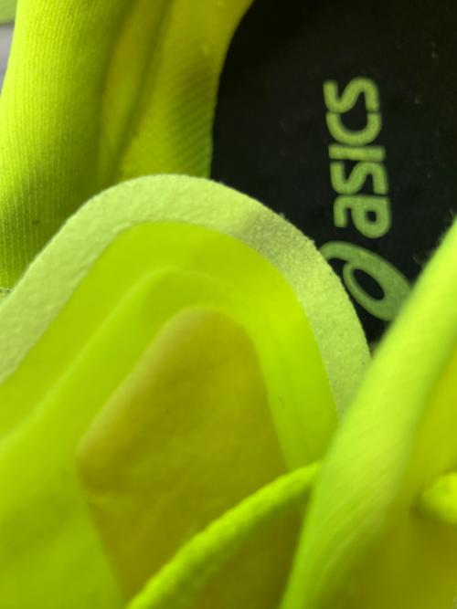 asics（アシックス）asics (アシックス) MAGIC SPEED 4 ランニングシューズ イエロー サイズ:	SIZE 29cmの古着・服飾アイテム
