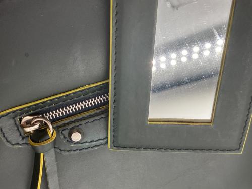 BALENCIAGA（バレンシアガ）BALENCIAGA (バレンシアガ) ペーパーミニ 2WAYバッグ ダークグリーン×イエローの古着・服飾アイテム