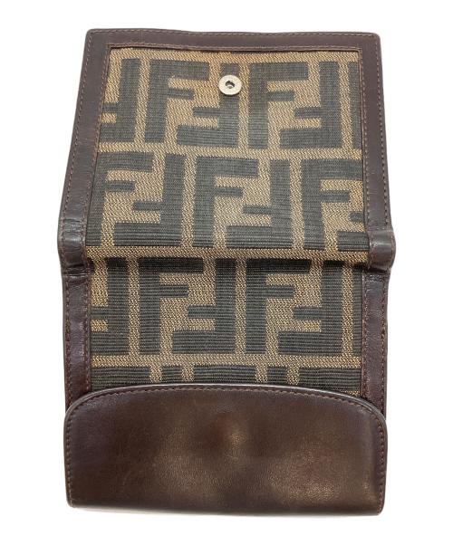 FENDI（フェンディ）FENDI (フェンディ) ズッカ 2つ折り財布 ブラウンの古着・服飾アイテム
