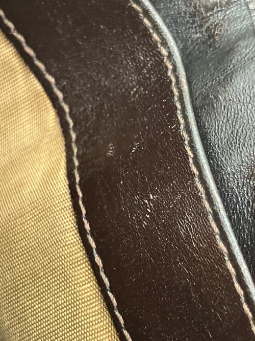 FENDI（フェンディ）FENDI (フェンディ) ズッカ 2つ折り財布 ブラウンの古着・服飾アイテム