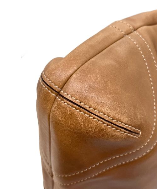 COACH（コーチ）COACH (コーチ) ソーホー スモール レザーダッフル ショルダーバッグ ブラウンの古着・服飾アイテム