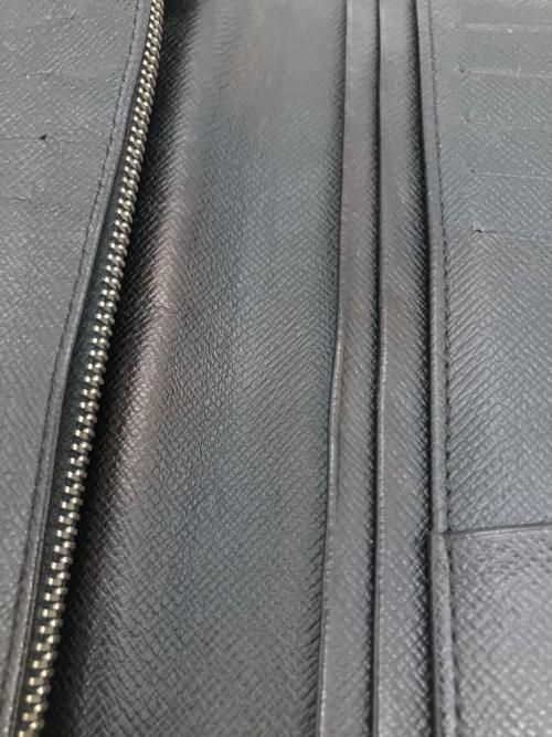 LOUIS VUITTON（ルイ ヴィトン）LOUIS VUITTON (ルイ ヴィトン) エピ ポルトフォイユ ブラザ 長財布 ブラックの古着・服飾アイテム