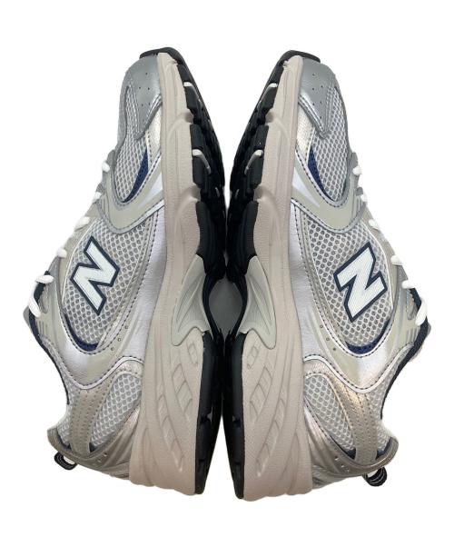 NEW BALANCE（ニューバランス）NEW BALANCE (ニューバランス) ローカットスニーカー ホワイト×シルバー サイズ:SIZE 24.5cmの古着・服飾アイテム